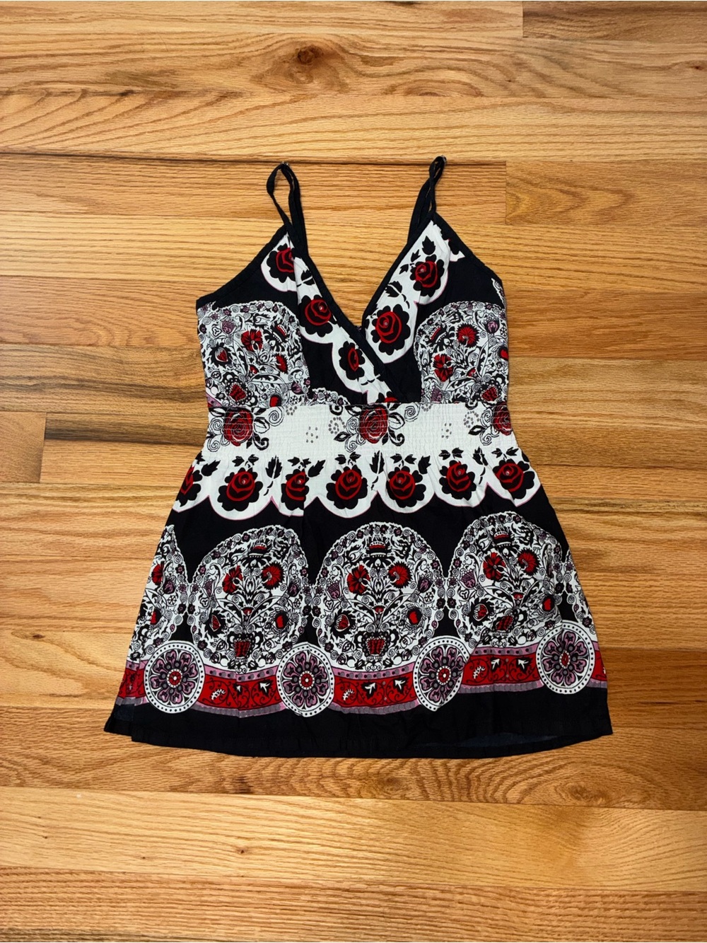 Red & Black Floral Medallion V-Neck Tank Top